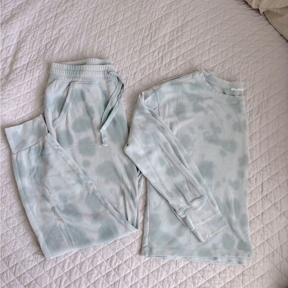 Splendid Tie-Dye Lounge Set - Picture 1 of 9